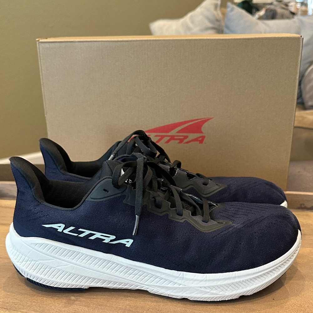 Altra experience flow 2 size 12.5
